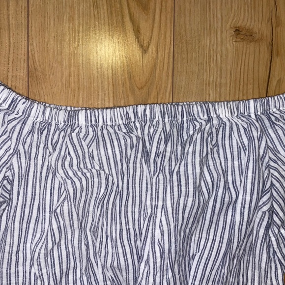 AG Jeans -  Off Shoulder ‘Sylvia’  Top NWOT - Picture 6 of 9